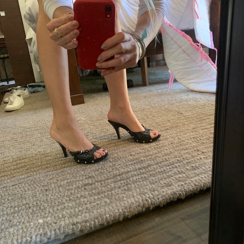 Door vintage sandals, literally never worn